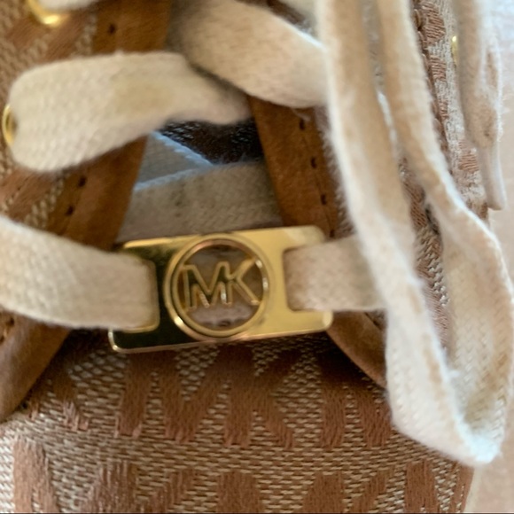 Michael Kors Sneakers - Picture 9 of 11